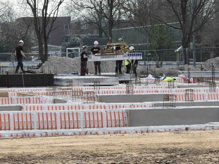 De bouw is in volle gang!